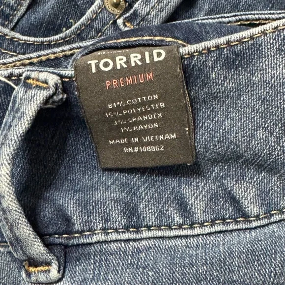 Torrid Classic Blue Denim Jeggings Jeans - Picture 5 of 6